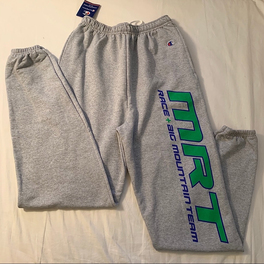 One Of A Kind Champions Sweats 💚